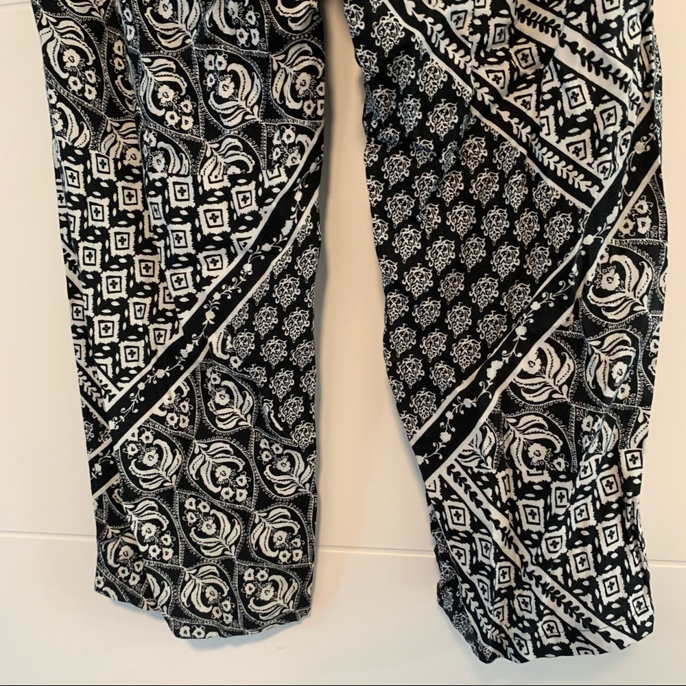 UK2LA | Patterned Pants - Picture 9 of 10